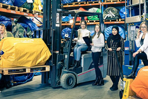 JB Gonfiabili, Fornitore di parchi gonfiabili e giochi gonfiabili anche per gonfiabili personalizzati. Acquista i giochi gonfiabili e altri gonfiabili online