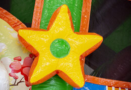 Acquistare un saltarello multiattività gonfiabile con tetto, ostacoli e scivolo con il tema unicorno