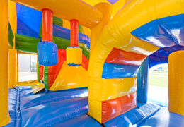 Acquistare un saltarello multiattività gonfiabile con tetto, ostacoli e scivolo con il tema pagliaccio