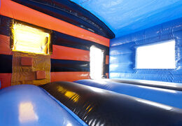 Acquistare un gioco gonfiabile multigioco con scivolo con il tema macchina per bambini