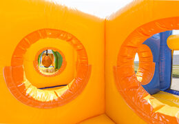 Ordina un grande doppio percorso ad ostacoli di 27 metri in colori allegri per bambini. Acquista percorsi ad ostacoli gonfiabili da JB Gonfiabili Italia