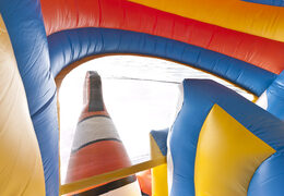 Scivolo gonfiabile multifunzionale a tema pesce pagliaccio con piscina per bambini, impressionante oggetto 3D, colori freschi e gli ostacoli 3D per i bambini. Acquista ora gli scivoli gonfiabili online su JB Gonfiabili Italia