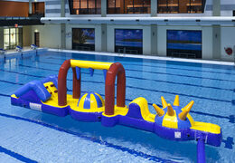 Ordina il percorso ad ostacoli Waterball Adventure eseguito con oggetti divertenti per grandi e piccini. Acquista ora i percorsi ad ostacoli gonfiabili online su JB Gonfiabili Italia