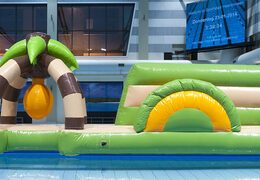 Acquista un doppio percorso ad ostacoli gonfiabile nella giungla per grandi e piccini. Ordina ora i percorsi ad ostacoli gonfiabili online su JB Gonfiabili Italia