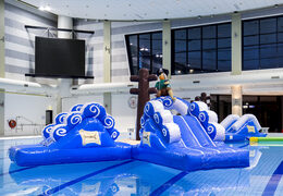 Ordina un doppio corso d'assalto per pirati per grandi e piccini. Acquista ora i percorsi ad ostacoli per piscine gonfiabili online su JB Gonfiabili Italia