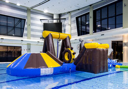 Acquista un'isola di gioco dei pirati gonfiabile ermetica con una vite, una torre rampicante, uno scivolo rotondo e ostacoli per grandi e piccini. Ordina ora i giochi gonfiabili in piscina online su JB Gonfiabili Italia