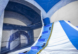 Acquistare un saltarello multiattività gonfiabile con tetto ostacoli e scivolo con il tema frozen