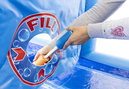 Ottieni IPS Water Wars gonfiabili con cannoni ad acqua per grandi e piccini. Acquista ora le attrazioni acquatiche gonfiabili online su JB Gonfiabili Italia