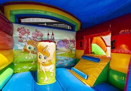 Piccolo castello gonfiabile multidivertente per uso commerciale in tema unicorno da acquistare per i bambini. I castelli gonfiabili sono in vendita su JB Gonfiabili Italia online