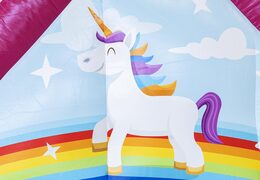 Acquista il castello gonfiabile con scivolo d'acqua Unicorn con scivolo d'acqua per bambini. Ordina i castelli gonfiabili online su JB Gonfiabili Italia