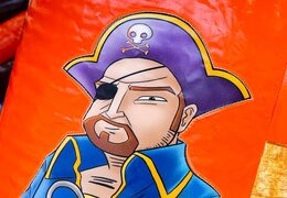 Ordina il castello gonfiabile multigiocatore gonfiabile aperto con scivolo a tema pirata per bambini. Acquista castelli gonfiabili online su JB Gonfiabili Italia