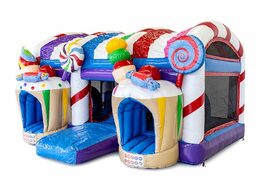 Acquista un grande castello gonfiabile multigiocatore per interni xxl gonfiabile con scivolo a tema Candyland per bambini. Ordina i castelli gonfiabili online su JB Gonfiabili Italia