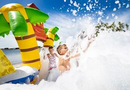 Acquista Bubble Park Hawaii con un rubinetto in schiuma per bambini. Ordina i castelli gonfiabili da JB Gonfiabili Italia
