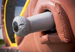 Ordina il percorso a ostacoli gonfiabile per bambini da 8 m per i pirati. Acquista ora i percorsi ad ostacoli gonfiabili online su JB Gonfiabili Italia