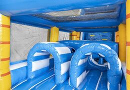 Percorso ad ostacoli lungo 13,5 metri a tema surf con oggetti 3D appropriati per bambini. Ordina ora i percorsi ad ostacoli gonfiabili online su JB Gonfiabili Italia