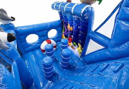 Acquista un percorso ad ostacoli gonfiabile di 9 metri con oggetti 3D a tema mondo marino per bambini. Ordina ora i percorsi ad ostacoli gonfiabili online su JB Gonfiabili Italia