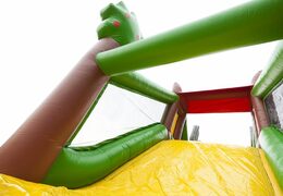 Percorso ad ostacoli gonfiabile a tema fattoria con 7 elementi di gioco e oggetti colorati per i bambini acquista ora. Ordina ora i percorsi ad ostacoli gonfiabili online su JB Gonfiabili Italia