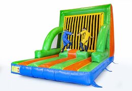 Opblaasbare attractie klittenband muur spel bestellen voor feest jongeren kinderen plakken bij JB Inflatables