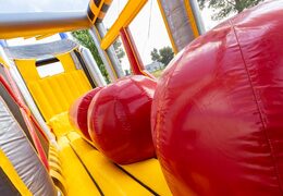 Vendo corso d'assalto a tema mega voltaggio