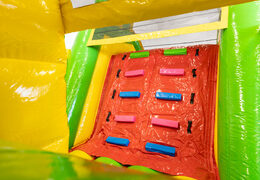 Ordina un percorso a ostacoli gonfiabile Dino lungo 13 metri per bambini. Acquista ora i percorsi ad ostacoli gonfiabili online su JB Gonfiabili Italia