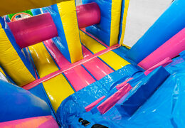 Ordina un percorso a ostacoli gonfiabile Fenicottero lungo 13 metri per bambini. Acquista ora i percorsi ad ostacoli gonfiabili online su JB Gonfiabili Italia