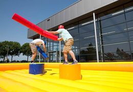 Castello gonfiabile con tema del gioco dei gladiatori