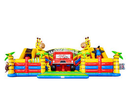 Slideworld a tema safari con palme giraffa