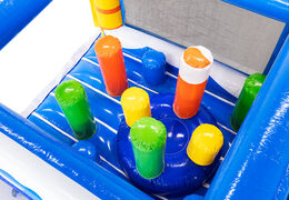 Pilastri nel percorso ad ostacoli modulare surf presso JB