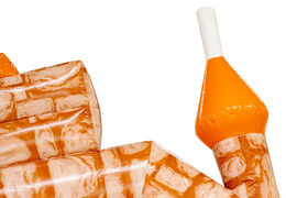 Torretta arancione sul castello gonfiabile standard Orange Brick di JB a Meppel