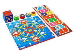 Set di giochi colorato sul retro di Softplay a tema montagne russe