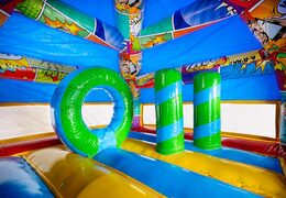 Castello gonfiabile A-frame Super Comic accattivante, ideale per feste ed eventi