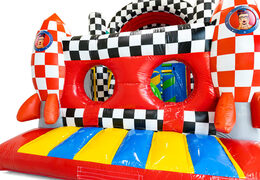 Percorso a ostacoli a tema Comic per un'esperienza indimenticabile