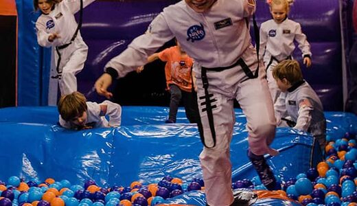 Acquistare un gonfiabile dal più grande produttore di giochi gonfiabili, la JB Gonfiabili