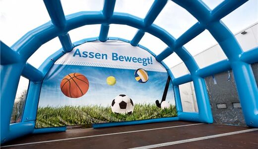 Acquistare un podio mobile dalla JB Gonfiabili. Podio mobile gonfiabile per eventi e festival