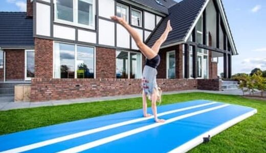 JB Gonfiabili produttore di materassini airtracks per la ginnastica artistica possibile in diverse misure.