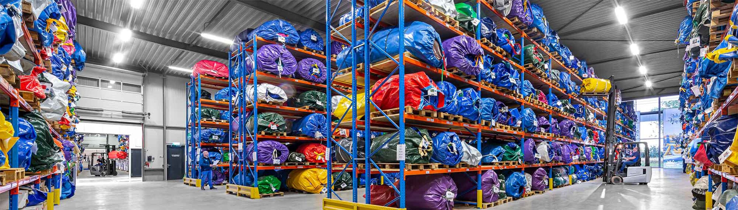 JB Gonfiabili: Il fabbricante di giochi gonfiabili d'italia. Acquista il tuo gonfiabileDé Springkussen Fabrikant van Nederland. Bestel alle inflatables online