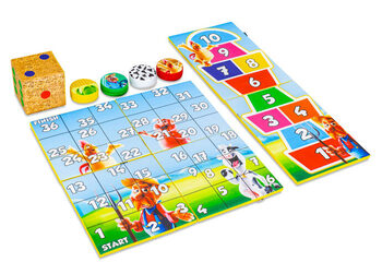 Set di giochi colorato dietro a Softplay a tema fattoria