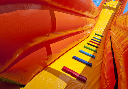 Scivolo gonfiabile a tema spiaggia con piscina per bambini, impressionante oggetto 3D, colori freschi e gli ostacoli 3D per i bambini. Ordina ora gli scivoli gonfiabili online su JB Gonfiabili Italia