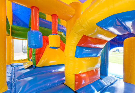 Acquistare un saltarello multiattività gonfiabile con tetto, ostacoli e scivolo con il tema pagliaccio