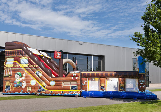 Mega scivolo gonfiabile a tema mondo Pirati con ostacoli 3D per bambini. Acquista ora gli scivoli gonfiabili online su JB Gonfiabili Italia