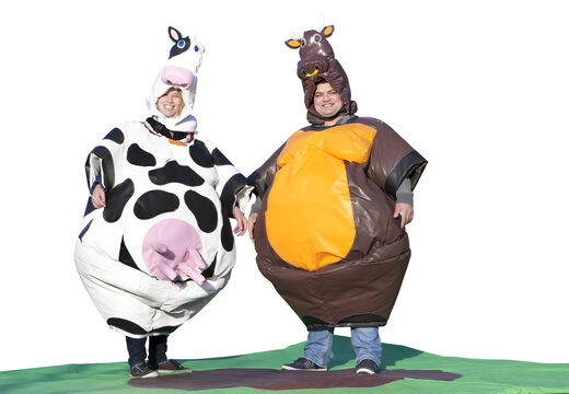 Ordina tute da sumo gonfiabili a tema Cow & Bull per grandi e piccini. Acquista tute da sumo gonfiabili online su JB Gonfiabili Italia
