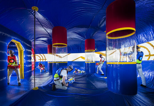 Ordina un'arena di battaglia gonfiabile per grandi e piccini. Acquista ora le arene gonfiabili online su JB Gonfiabili Italia