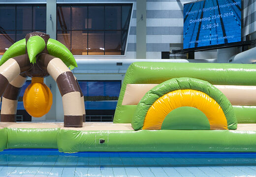 Acquista un doppio percorso ad ostacoli gonfiabile nella giungla per grandi e piccini. Ordina ora i percorsi ad ostacoli gonfiabili online su JB Gonfiabili Italia