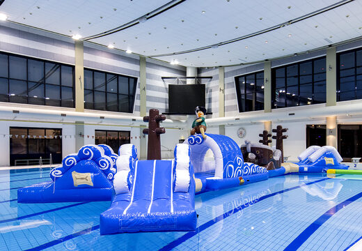 Ordina un corso d'assalto a doppia piscina a tema corsa pirata per grandi e piccini. Acquista ora le attrazioni acquatiche gonfiabili online su JB Gonfiabili Italia