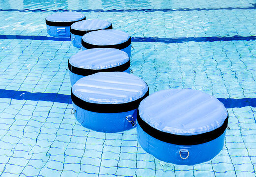 Ordina ninfee gonfiabili collegabili per grandi e piccini. Acquista ora giochi gonfiabili in piscina online su JB Gonfiabili Italia