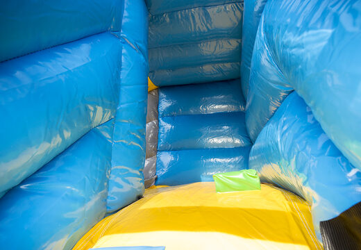 Acquistare uno scivolo gonfiabile con vasca con il tema squalo