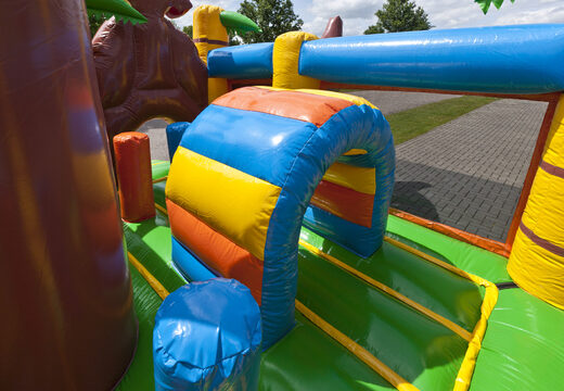 Acquistare un saltarello multiattività gonfiabile, ostacoli e scivolo con il tema Nave Pirata