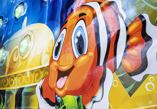 Ordina il dettaglio gonfiabile a tema del mondo marino IPS Splash Wall con uno spruzzo d'acqua nella parte superiore per grandi e piccini. Acquista ora i paraspruzzi gonfiabili IPS online su JB Gonfiabili Italia