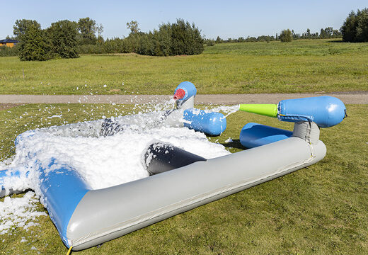 Acquista un cannone gonfiabile spara schiuma per le tue feste schiuma con il tema battaglia