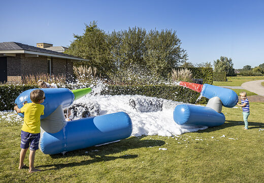 Acquista un cannone gonfiabile spara schiuma per le tue feste schiuma con il tema battaglia
